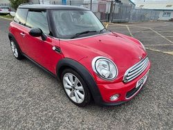 Red Used 2013 Mini Cooper D Hatch Hatchback | £2,795 (Super price)
