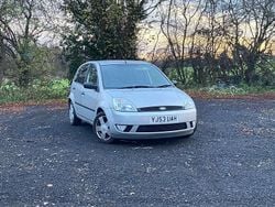Silver Used 2003 Ford Fiesta Ghia Hatchback | £1,990 (A bit pricey)
