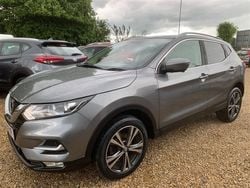 Grey Used 2018 Nissan Qashqai N-Connecta SUV | £8,495 (Fair price)