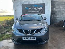 Grey Used 2017 Nissan Qashqai Tekna SUV | £9,495 (Super price)