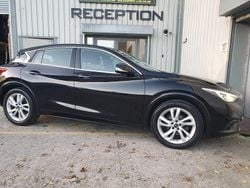 Black Used 2016 Infiniti Q30 Hatchback | £4,595 (Fair price)