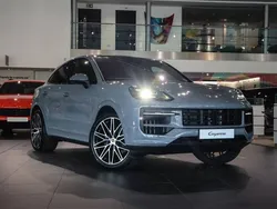 Arctic grey New 2025 Porsche Cayenne SUV | £89,990