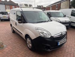 White Used 2013 Vauxhall Combo MPV | £2,995 (Fair price)