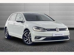 Pure white Used 2020 VW Golf VIII Edition Hatchback | £12,050 (Fair price)