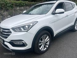 White Used 2017 Hyundai Santa Fe Premium SUV | £9,495 (Super price)