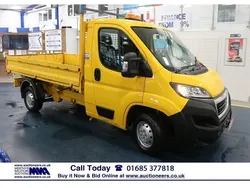 Yellow Used 2018 Peugeot Boxer Van | £9,880 (Good price)