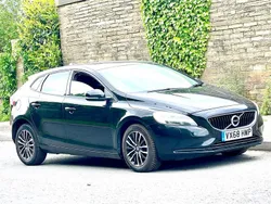 Black Used 2018 Volvo V40 Momentum Estate | £4,950 (Fair price)