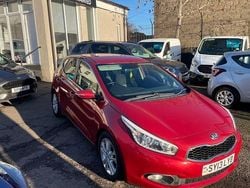 Red Used 2013 Kia Ceed Hatchback | £3,295 (Fair price)
