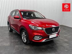 Tri coat dynamic red Used 2023 MG HS Excite SUV | £13,990 (Fair price)