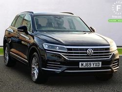 Black Used 2019 VW Touareg SEL SUV | £23,399 (Fair price)