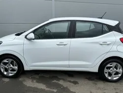 White Used 2022 Hyundai i10 SE Hatchback | £11,495 (Fair price)