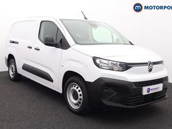 White New 2025 Citroën Berlingo MPV | £17,049 (Good price)
