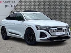 White Used 2023 Audi Q8 e-tron Advanced SUV | £43,776 (Fair price)