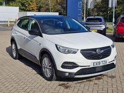 White Used 2019 Vauxhall Grandland X Sport SUV | £11,250 (Fair price)