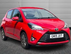 Chilli red Used 2019 Toyota Yaris Hatchback | £12,495 (Fair price)