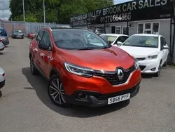 Red Used 2016 Renault Kadjar Signature SUV | £7,295 (Fair price)