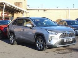 Used 2019 Toyota RAV4 Hybrid Design SUV | £21,385 (Good price)