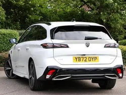 White Used 2023 Peugeot 308 GT Estate | £18,019 (Good price)