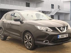 Black Used 2016 Nissan Qashqai S SUV | £9,995 (A bit pricey)