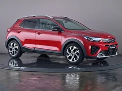 Red Used 2022 Kia Stonic 4 SUV | £14,850 (Fair price)