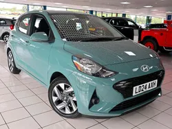 Green Used 2024 Hyundai i10 Advanced Hatchback | £15,289 (Fair price)