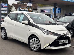 White Used 2015 Toyota Aygo X-play Hatchback | £3,995 (Fair price)