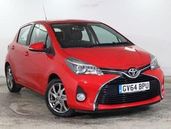 Red Used 2014 Toyota Yaris Hatchback | £6,275 (Fair price)