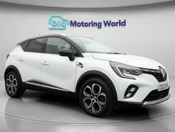 White/black Used 2022 Renault Captur SE SUV | £14,100 (Good price)