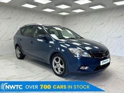 Blue Used 2010 Kia Ceed Hatchback | £2,195 (Super price)