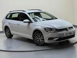 Silver Used 2017 VW Golf VII SE Estate | £9,495 (Fair price)