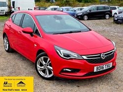 Red Used 2016 Vauxhall Astra SRi Hatchback | £8,288 (Fair price)