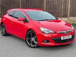Red Used 2012 Vauxhall Astra GTC SRi Hatchback | £2,295 (Fair price)