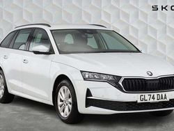 Moon white metallic Used 2024 Skoda Octavia SE Technology Estate | £19,950 (Fair price)