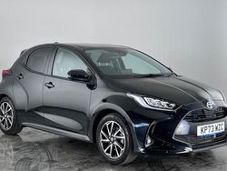 Used 2025 Toyota Yaris Hybrid Design Hatchback | £18,300 (Super price)
