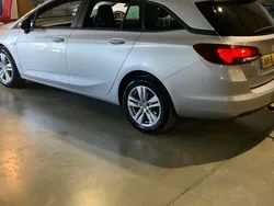 Used 2018 Vauxhall Astra Design Edition Estate | £4,995 (Fair price)