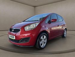 Red Used 2014 Kia Venga Hatchback | £2,995 (Fair price)
