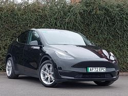 Black Used 2022 Tesla Model Y Long Range AWD SUV | £25,498 (A bit pricey)
