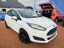 White Used 2014 Ford Fiesta Style Hatchback | £6,495 (Fair price)