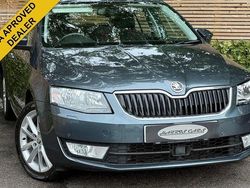 Grey Used 2015 Skoda Octavia Elegance Hatchback | £9,485 (Good price)
