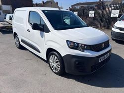 White Used 2019 Peugeot Partner Van | £6,995 (Fair price)