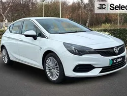 White Used 2020 Vauxhall Astra Elite Hatchback | £12,495 (Fair price)