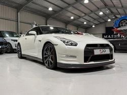 White Used 2014 Nissan GT-R Premium Edition Coupe | £59,950 (Fair price)