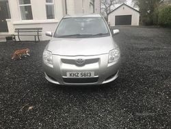 Silver Used 2008 Toyota Auris Hatchback | £2,595 (A bit pricey)