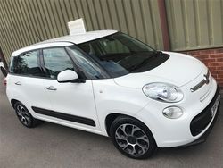 Bossa nova white Used 2017 Fiat 500L Pop Star MPV | £6,495 (Fair price)