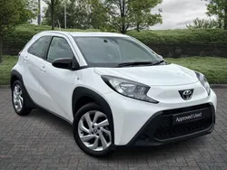 White Used 2023 Toyota Aygo PURE Hatchback | £13,285 (Fair price)