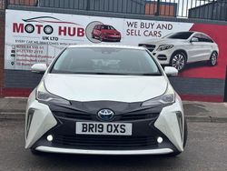 White Used 2025 Toyota Prius Hatchback | £14,000 (A bit pricey)