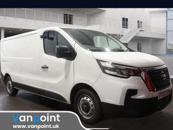 White Used 2022 Nissan Primastar Visia MPV | £15,999 (Fair price)