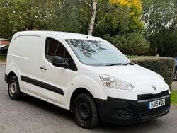 White Used 2015 Peugeot Partner S MPV | £1,095