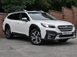 White Used 2022 Subaru Outback SUV | £27,995 (Fair price)