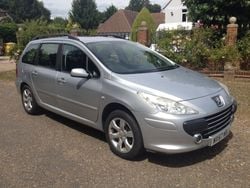 Silver Used 2008 Peugeot 307 S Estate | £1,000 (A bit pricey)